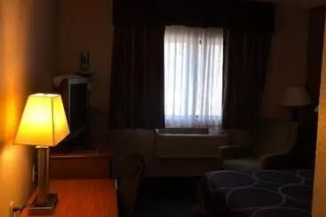 호텔 Super 8 By Wyndham Manchester Airport