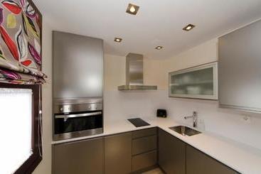 דירות לתיירים Apartamentos El Palacete De Ainsa