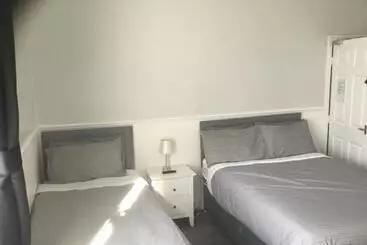 Nocleg ze śniadaniem Cara Guesthouse