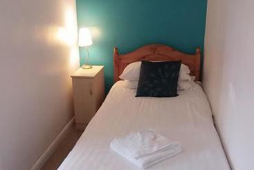 Hotelli Betty Cottles Inn