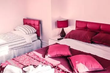 هتل Tennyson House