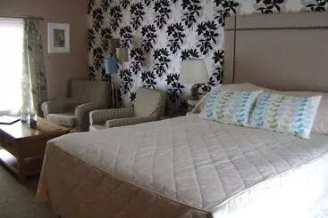 בית מלון כפרי The Commercial