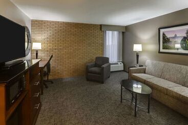 בית מלון כפרי Drury Inn & Suites Columbus Dublin