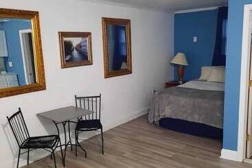 فندق Thames Inn And Marina