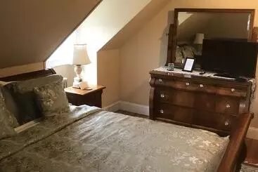 مبيت وإفطار Edgewood Manor