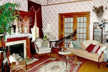 Schuster Mansion Bed & Breakfast