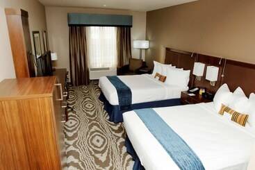 Best Western Plus Williston Hotel & Suites