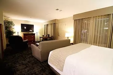 فندق C Mon Inn Grand Forks