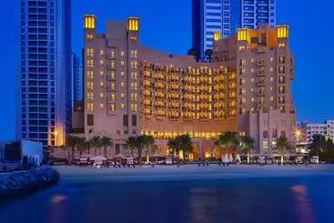 ホテル Bahi Ajman Palace