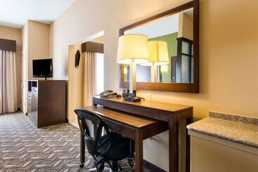 Отель Baymont By Wyndham Jewett