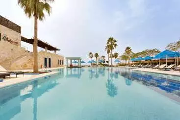 هتل Ramada Resort Dead Sea