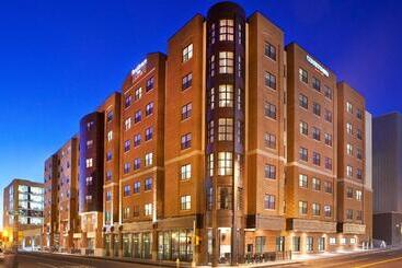 Otel Courtyard By Marriott Syracuse Downtown At Armory Square