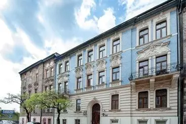 Aparthotel Leone Apart