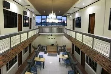 Hotel Macky's Hidden Inn