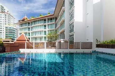 Hotel Aiyara Grand