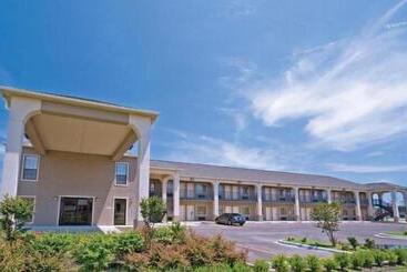 فندق Homegate Inn & Suites West Memphis
