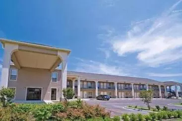 Отель Homegate Inn & Suites West Memphis