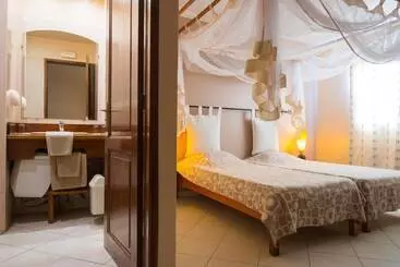 هتل Le Lodge Des Almadies