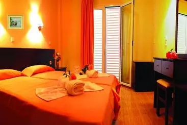 בית מלון כפרי Paradise