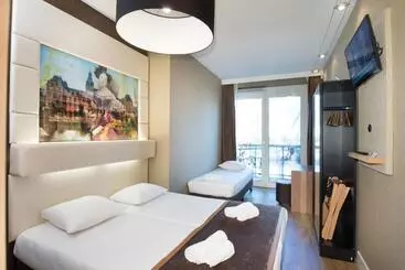 בית מלון כפרי Mosaic City Centre