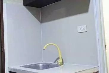 ホテル Maine City Residences Leveriza