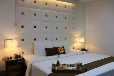 Отель Suites Inkari