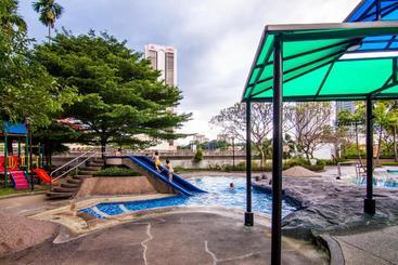 آپارتمان‌های توریست‌ها Pwtc Bistari Service Apartment