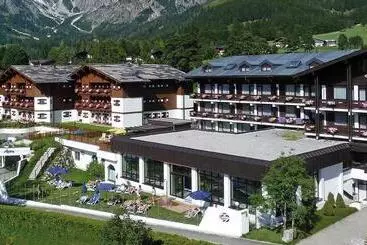 אתר נופש Marco Polo Alpina Familien  & Sport