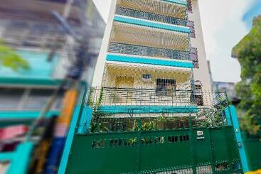 Hotel Oyo 840 Orangenest Apartelle