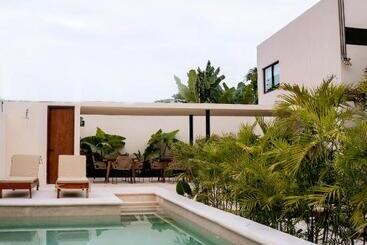 هتل آپارتمان Mayanah Bacalar