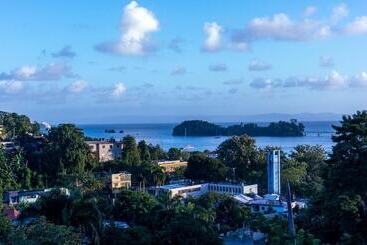 هتل Samana Suites