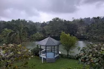 Resort Emerald Hills Club