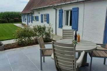 פנסיון Au Chant Des Oiseaux