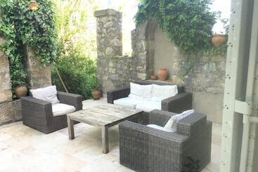 פנסיון La Bastide