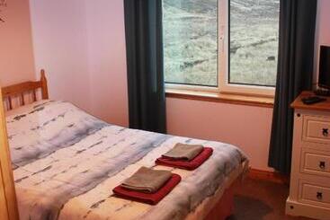 Aamiaismajoitus (B&B) 73 Westend, Balallan, Isle Of Lewis