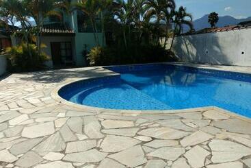 Pensió Pousada Familiar Morada Do Rapha