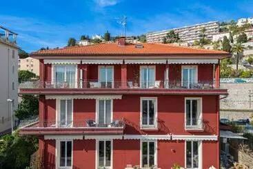 Bed & Breakfast La Fabrique à Poupées Chambres De Charme Au Coeur De Menton