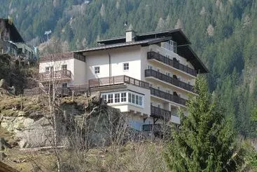 Hotel Apartamentos Alpenhof