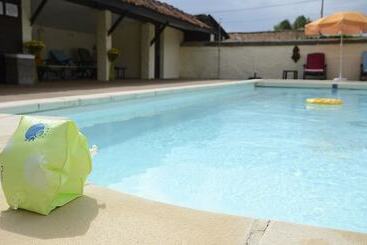 فندق Hôtel Restaurant Le Fiacre à Quend Plage