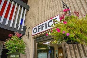 Отель Thunderbird Motor Inn