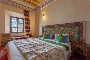مبيت وإفطار Kasbah Tizzarouine
