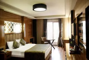 Emirtimes Hotel&spa   Tuzla