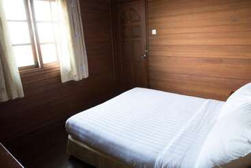 בקתות Ktm Resort Batam