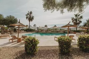 Lago Resort Menorca  Villas & Bungalows Del Lago