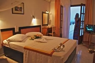 酒店 Karaoulanis Beach