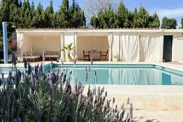 ペンション Room In House  Habitacion Privada En Casa Con Encanto Y Piscina
