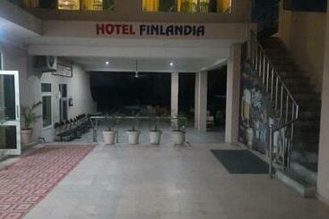 호텔 Oyo 84458 New Finlandia  And Funpark