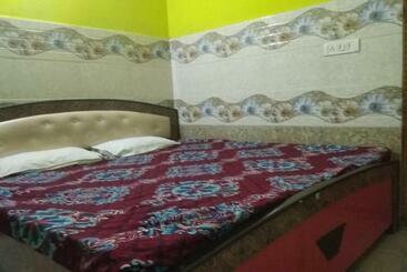 هتل Pop 84276  Keshev