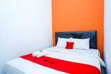 Hotelli Reddoorz @ Kawasan Industri Candi Semarang