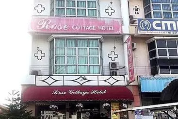 בית מלון כפרי Rose Cottage Taman Perling